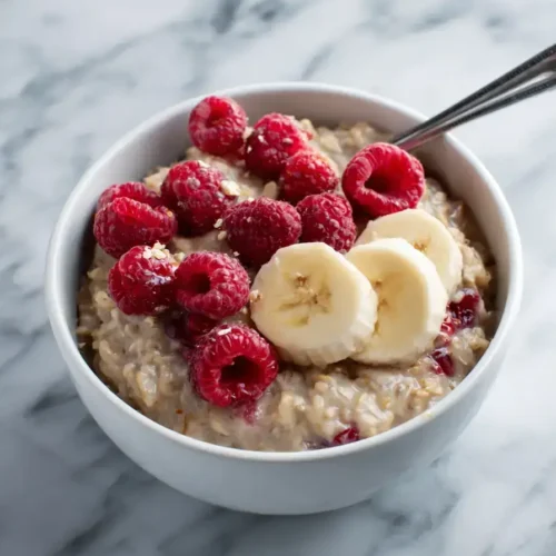 Easy Banana Raspberry Oatmeal
